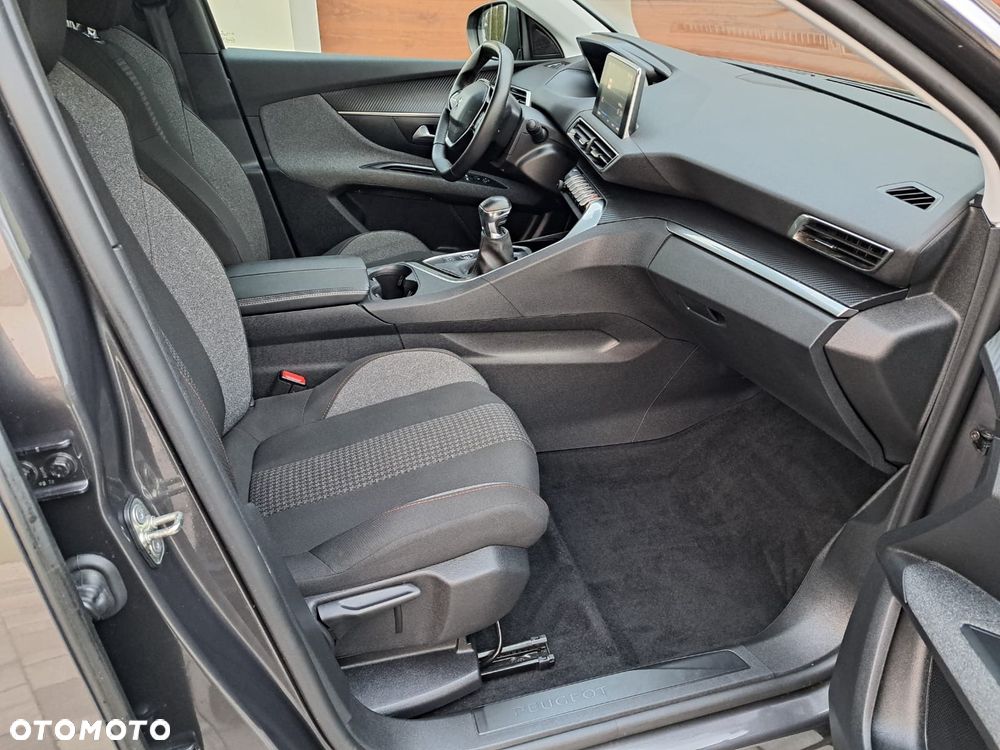Peugeot 5008 - 14
