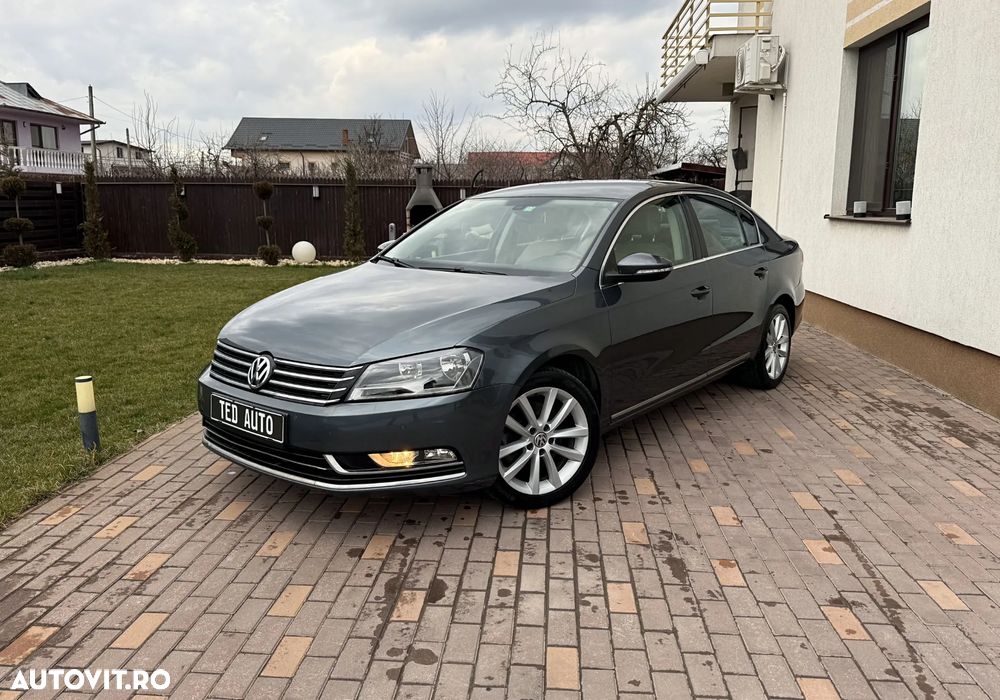 Volkswagen Passat 2.0 TDI BlueMotion Technology Highline - 1