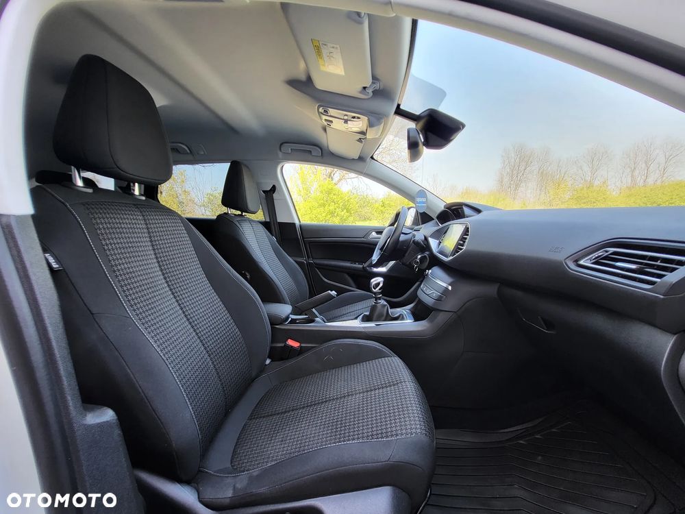 Peugeot 308 - 16
