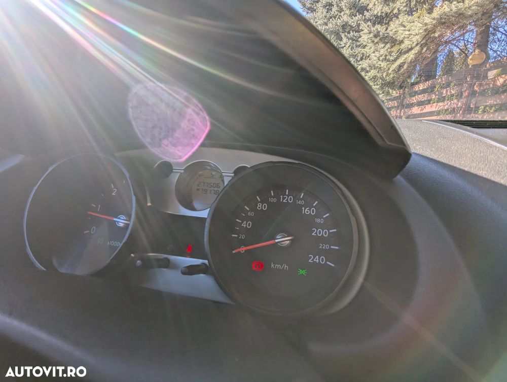 Nissan Qashqai 2.0 DCI 4 x 4 DPF tekna - 14