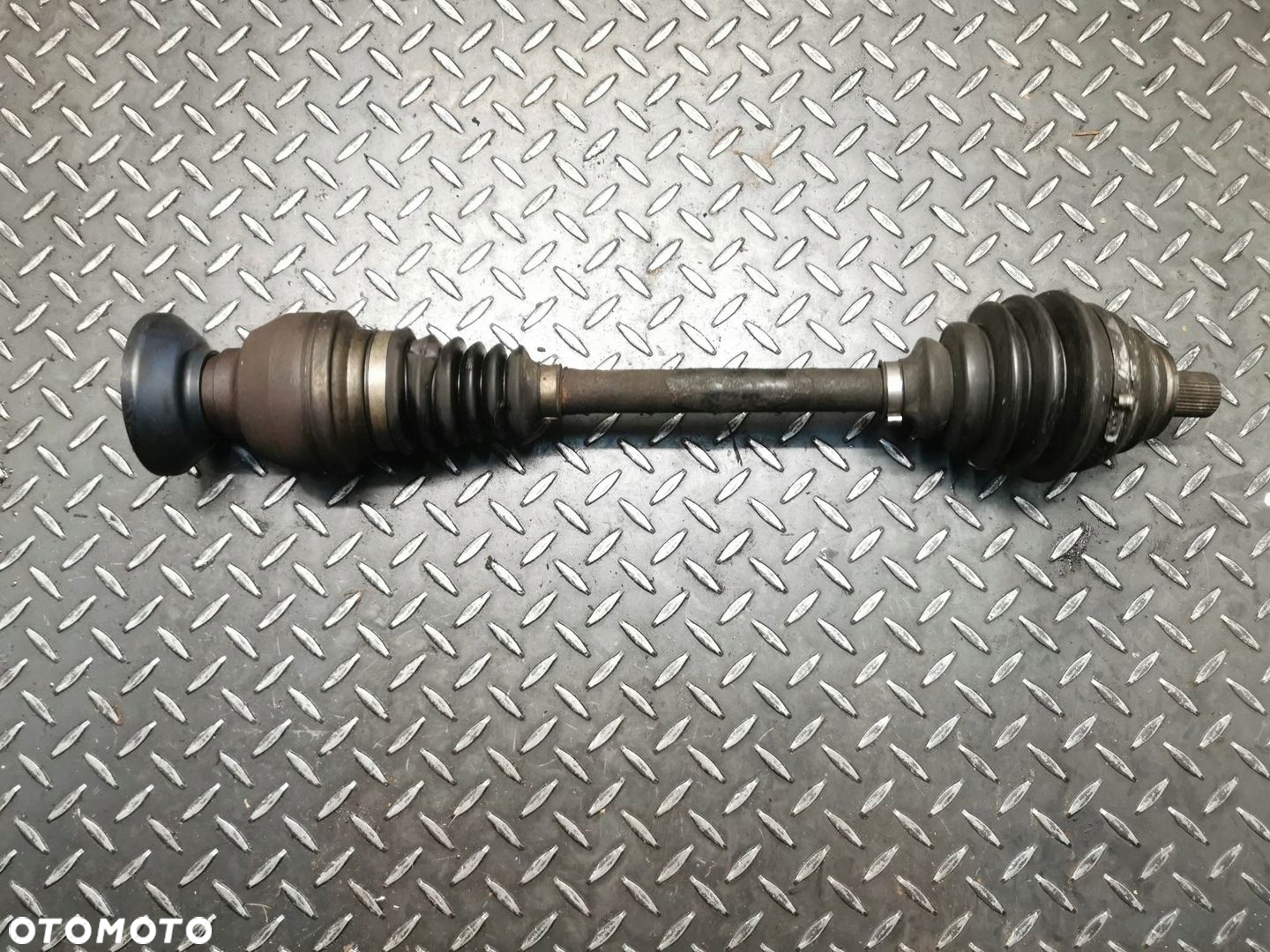 PÓŁOŚ VW TIGUAN 2.0 TDI 4x4 OE 5N0407764K - 2