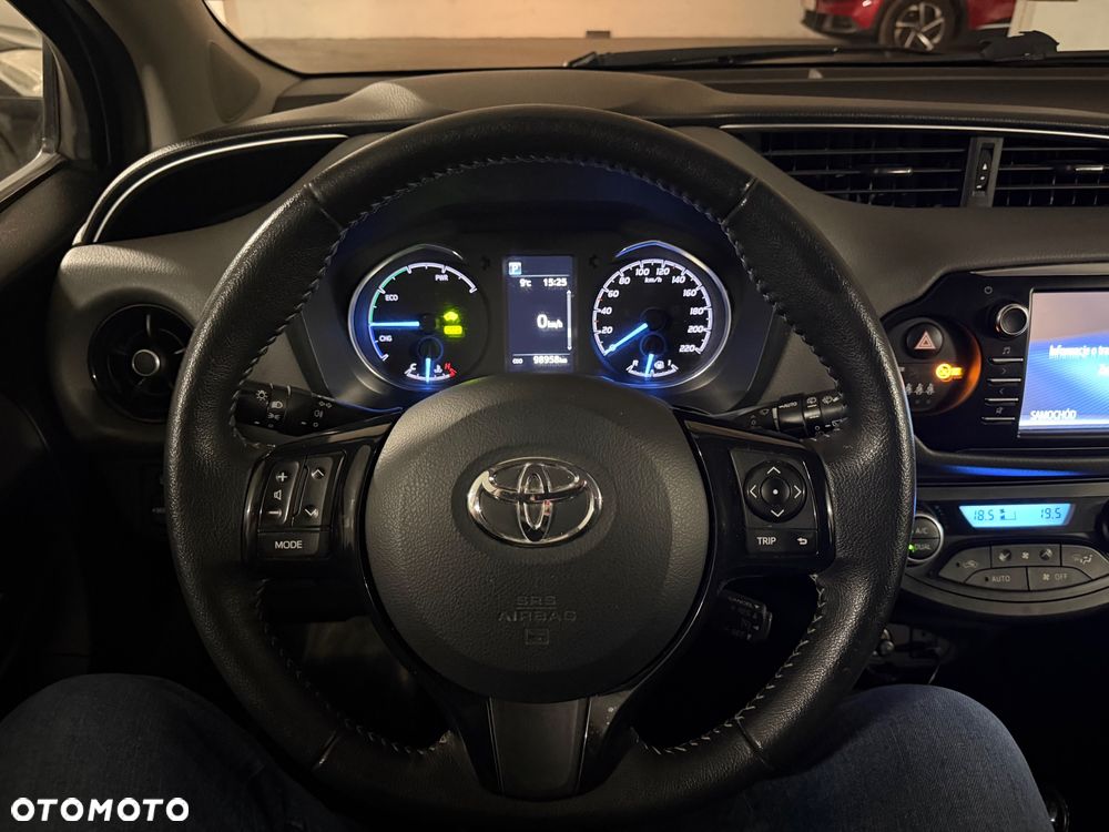 Toyota Yaris - 11
