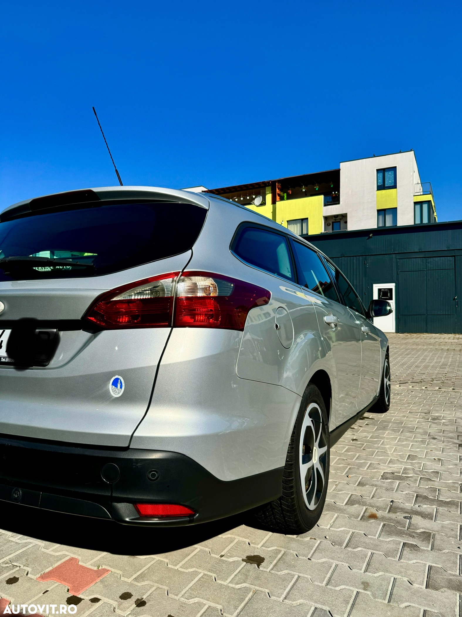Ford Focus Turnier 1.6 TDCi DPF Start-Stopp-System Trend - 2