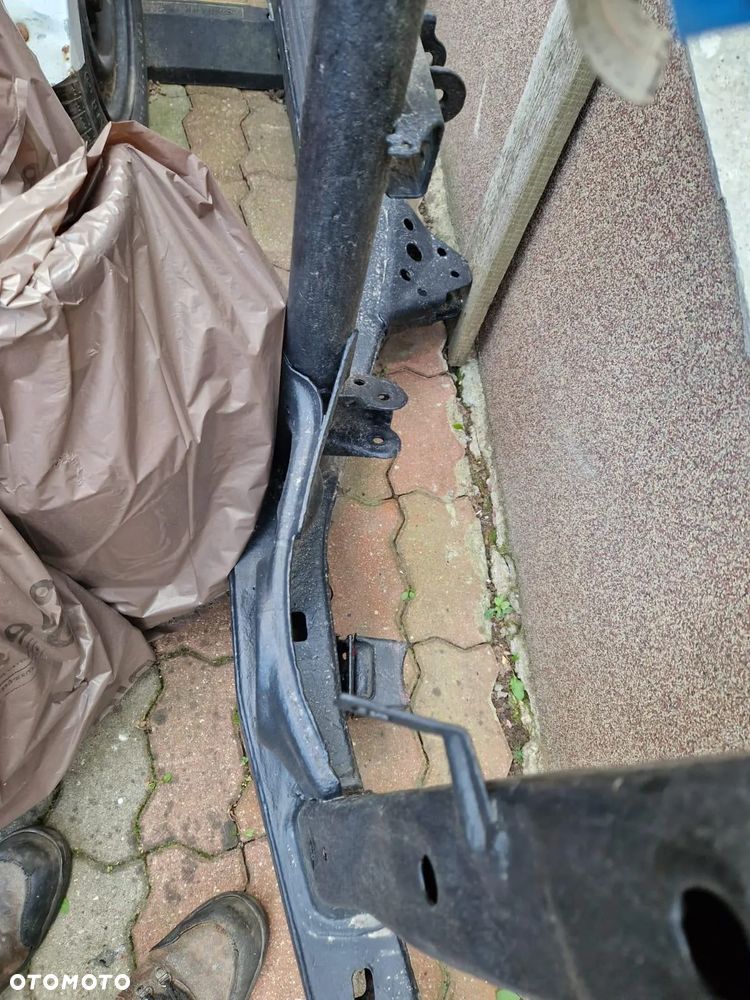 Rama Toyota Land Cruiser 90, 95 1996-2002r zdrowa - 3