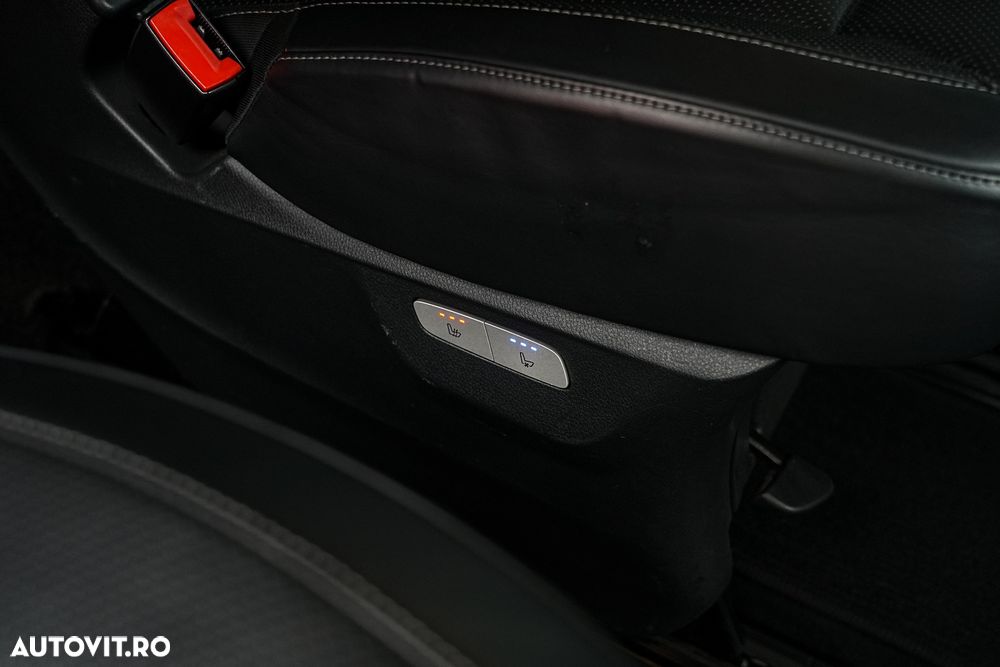 Mercedes-Benz V 250 (BlueTEC) d lang 4Matic 7G-TRONIC Avantgarde Edition - 25