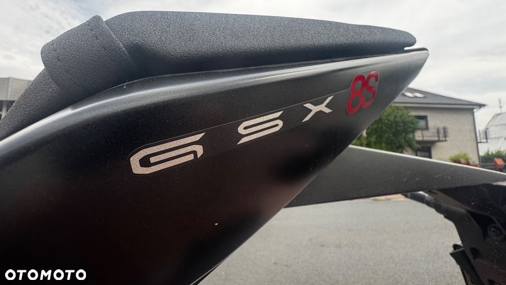 Suzuki GSX - 7
