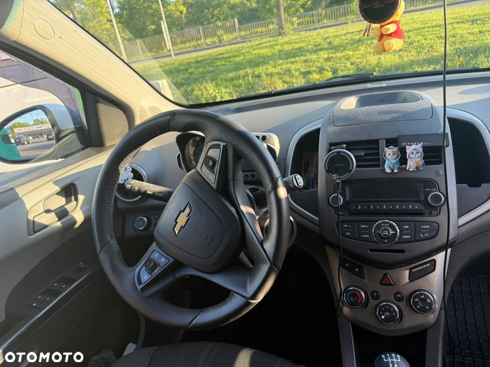 Chevrolet Aveo 1.4 16V LS Design+ - 7