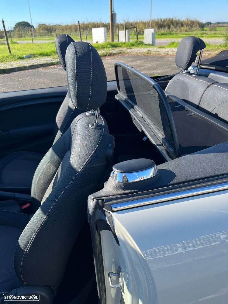 MINI Cabrio Cooper Classic - 13