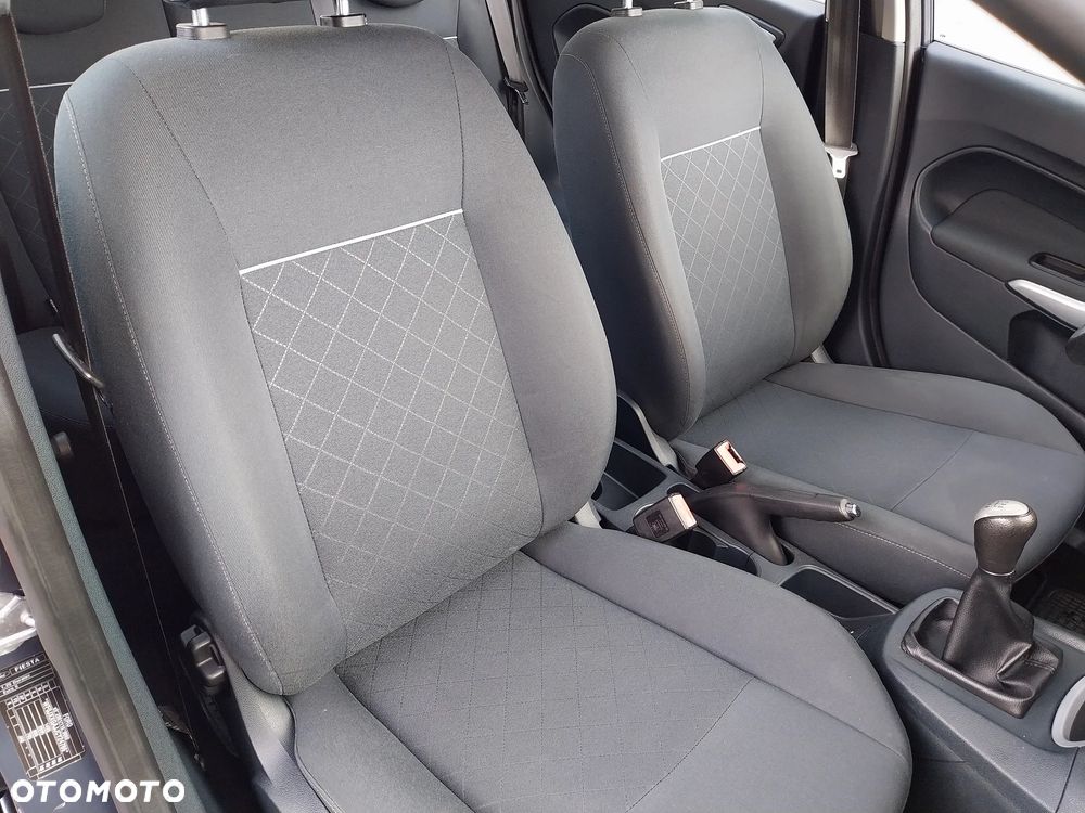 Ford Fiesta 1.25 Champions Edition - 25