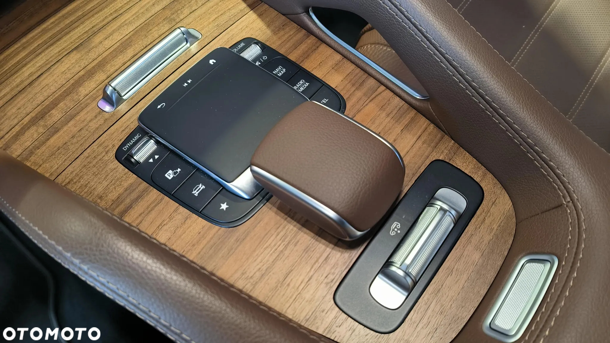 Mercedes-Benz GLE 350 d 4-Matic - 17