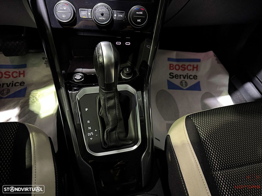 VW T-Roc 1.5 TSI Sport DSG - 29