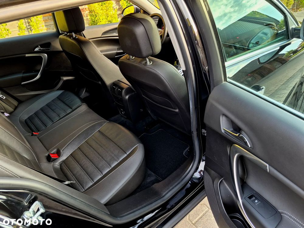 Opel Insignia - 8