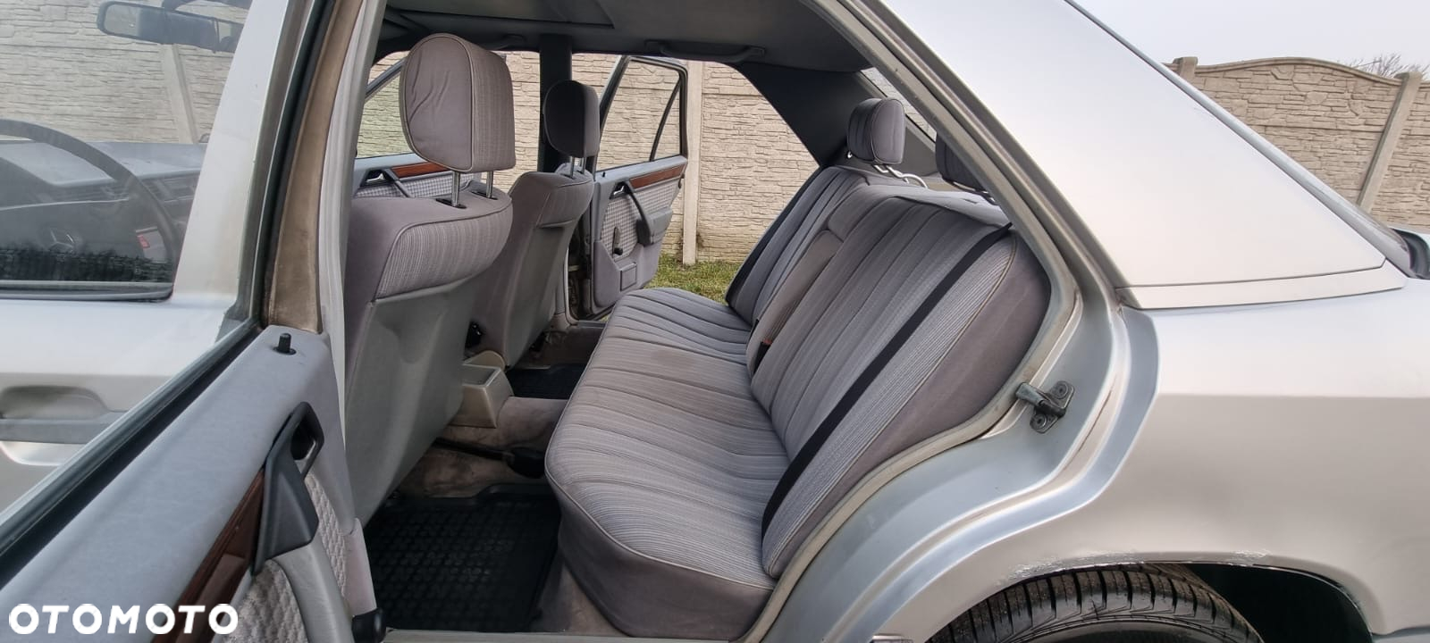 Mercedes-Benz W124 (1984-1993) - 10
