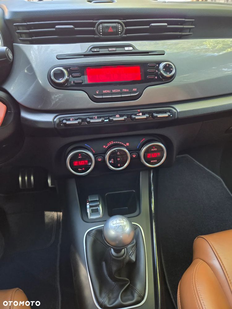 Alfa Romeo Giulietta 1.6 JTDM Distinctive - 20