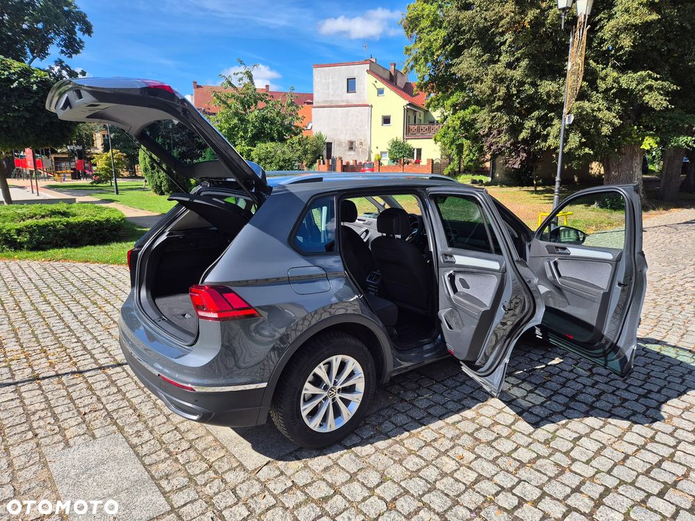 Volkswagen Tiguan - 19