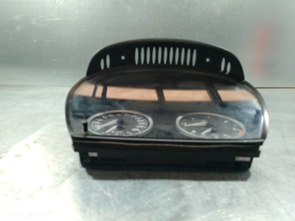 LICZNIK BMW E60 62.11-6974576  110.080.213/486 3.0 D - 8