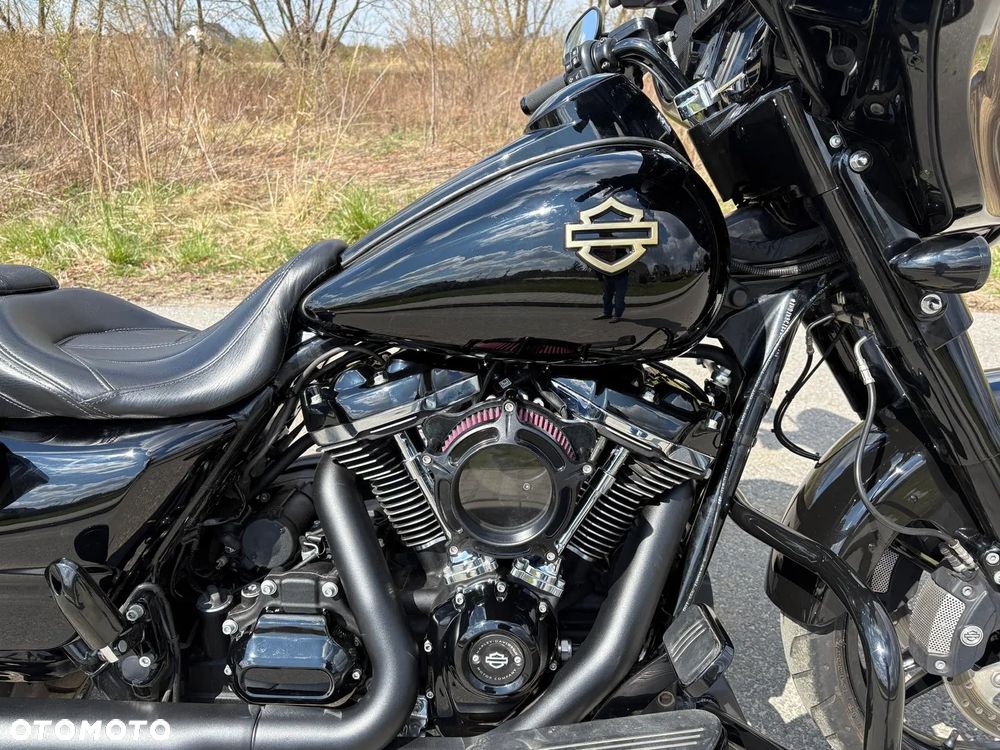 Harley-Davidson Touring Street Glide - 8
