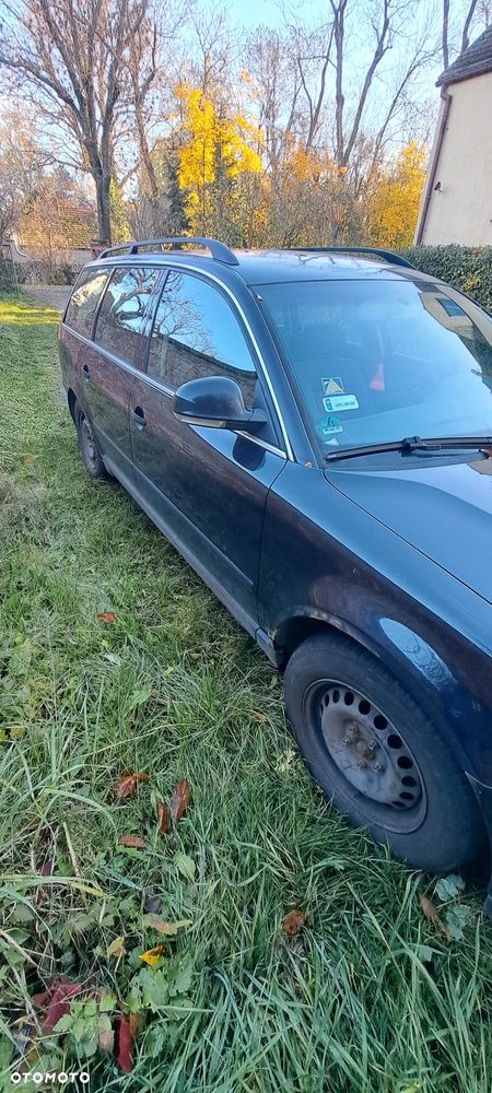 Volkswagen Passat 1.9 TDI Comfortline - 5