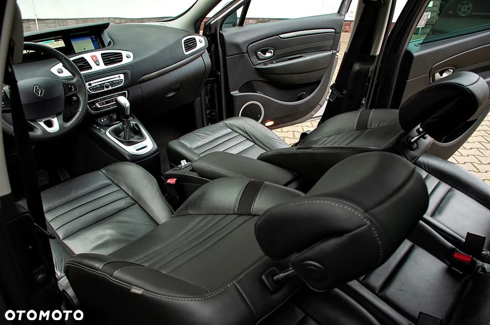 Renault Scenic 2.0 16V Privilege CVT - 31