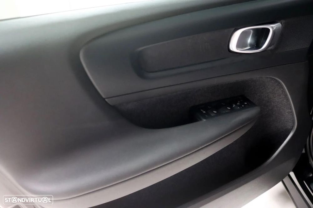 Volvo C40 Recharge Core - 14