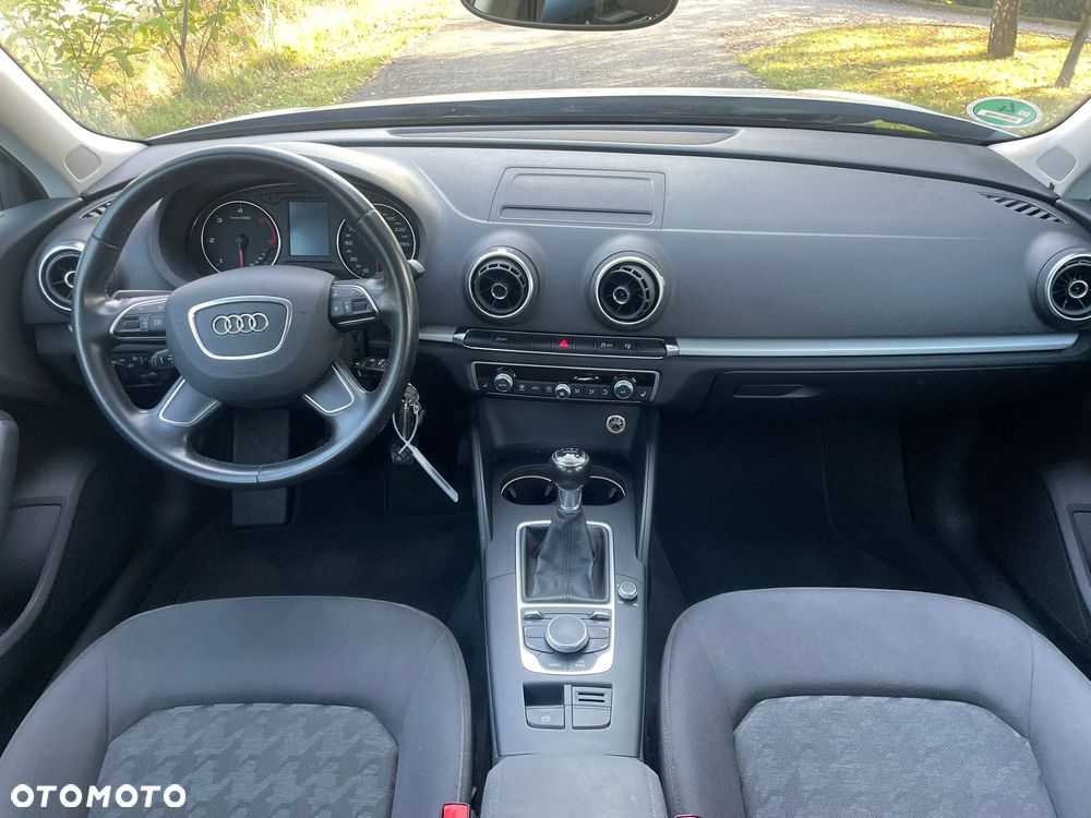 Audi A3 1.6 TDI (clean diesel) S line Sportpaket - 9