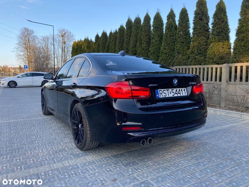 BMW Seria 3 330i xDrive Luxury Line - 5