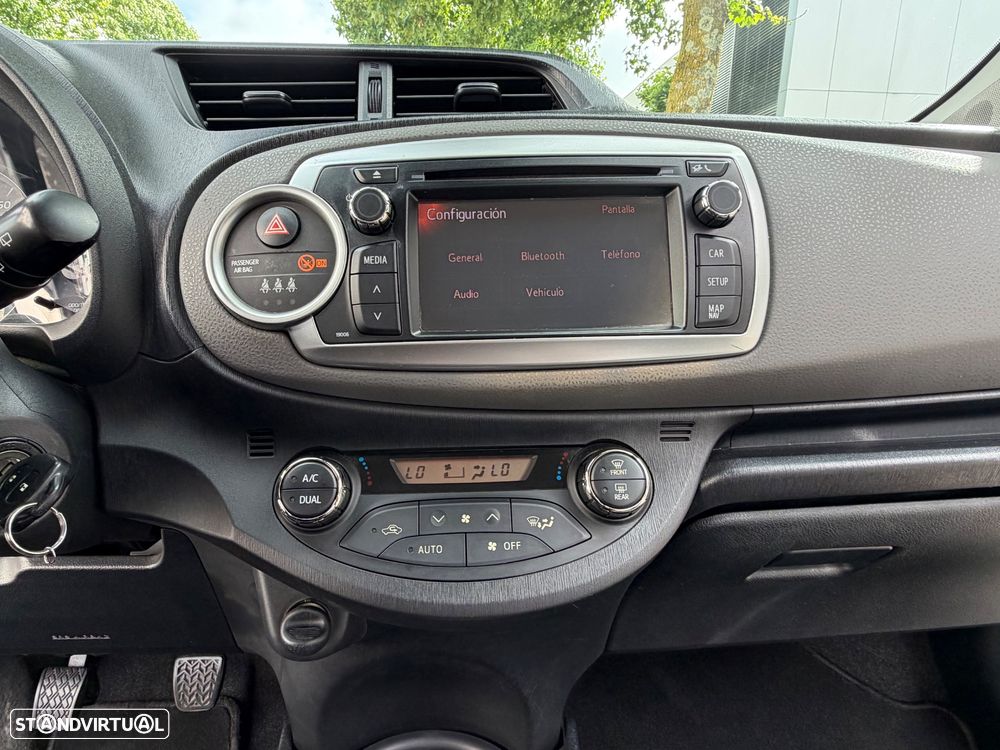 Toyota Yaris 1.0 VVT-i Comfort+Navi - 14