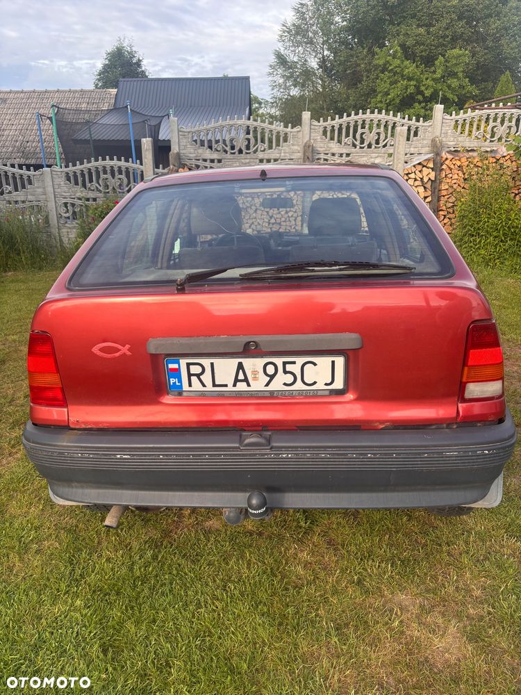 Opel Kadett 1.6 GL - 4