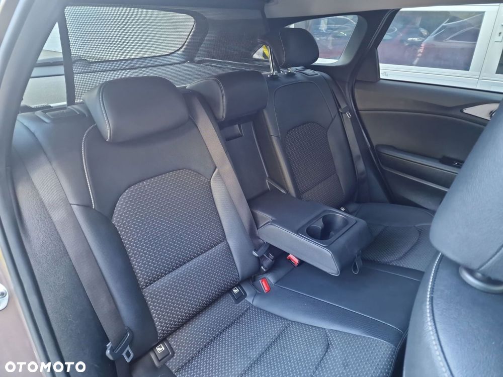 Kia Ceed 1.4 T-GDI L Business Line Plus DCT - 23
