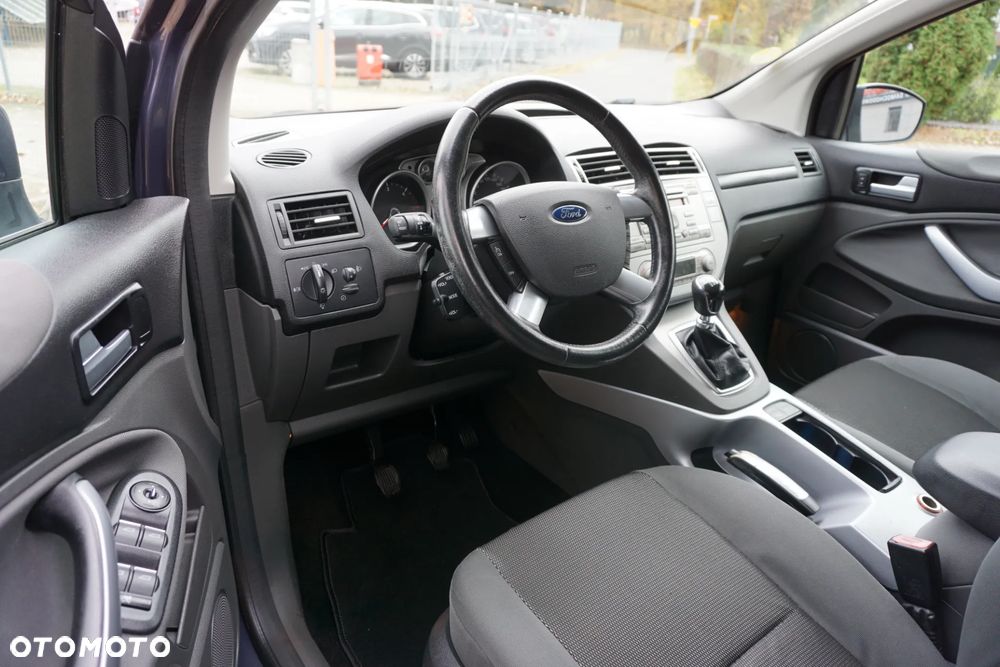 Ford Kuga 2.0 TDCi 2x4 Trend - 7