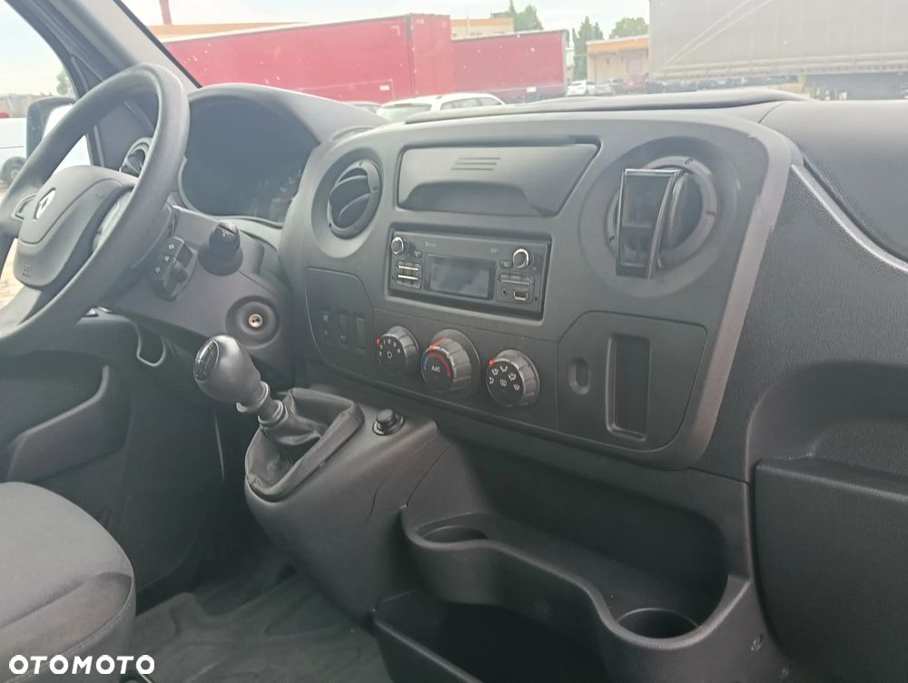 Renault Master - 11