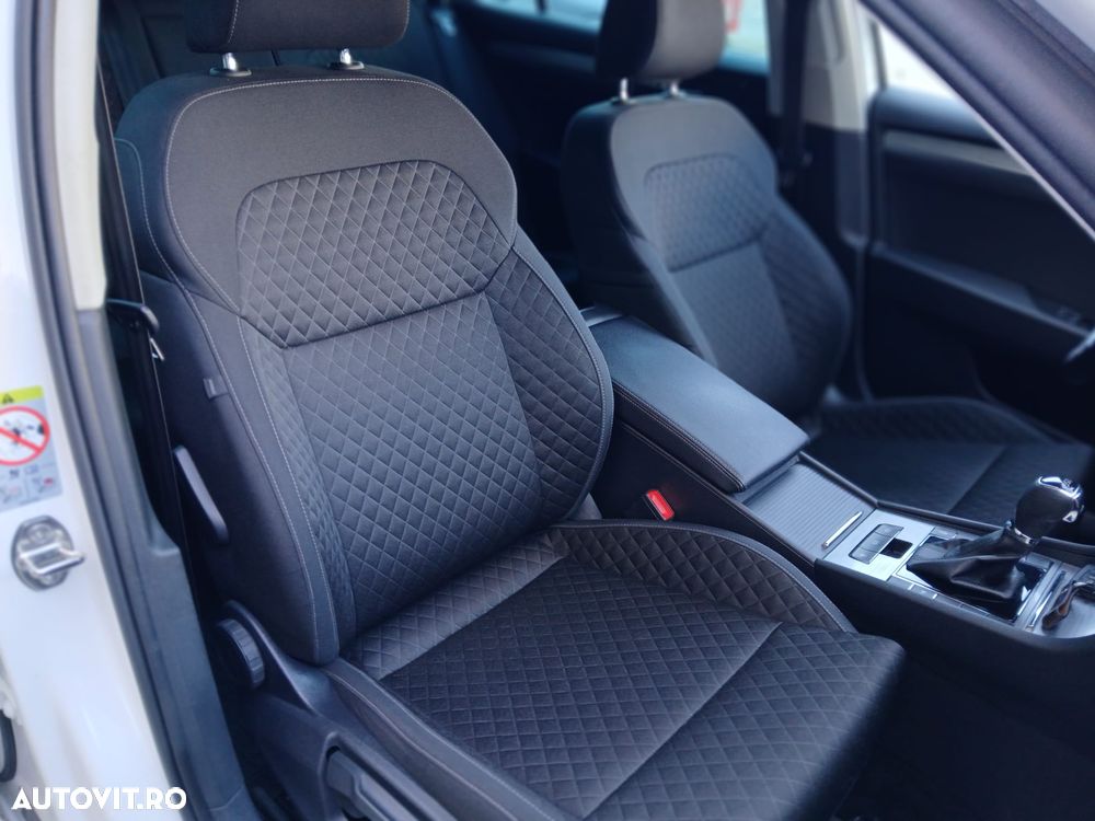 Skoda Superb 2.0 TDI DSG Style - 30