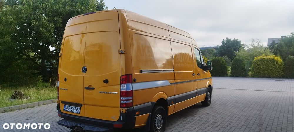 Mercedes-Benz Sprinter - 4