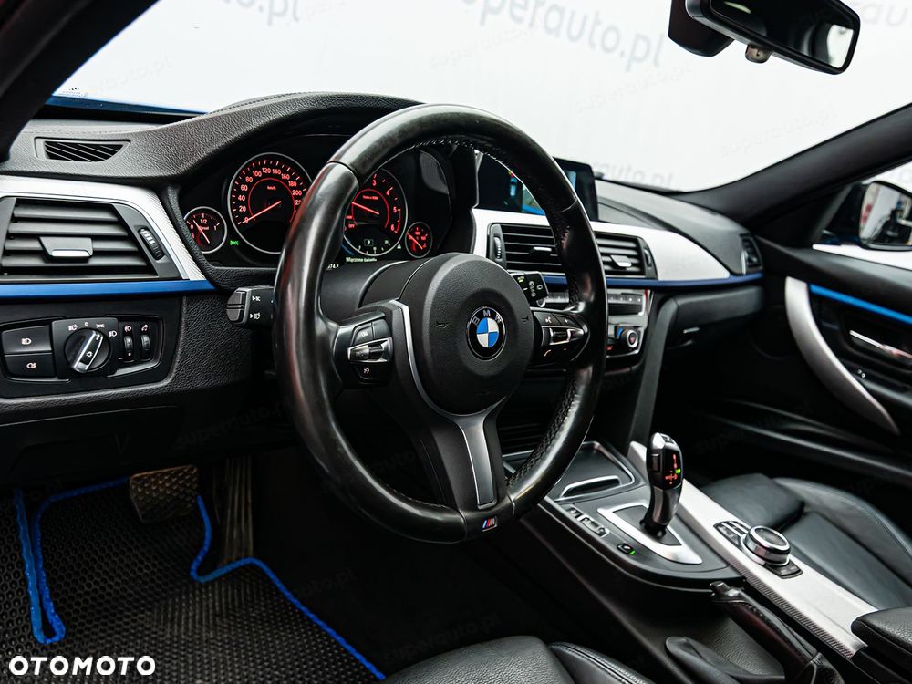 BMW Seria 3 320d M Sport - 10
