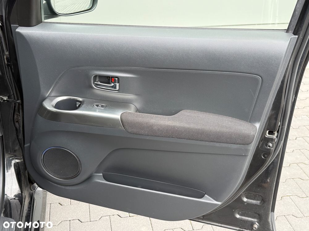 Daihatsu Materia - 27