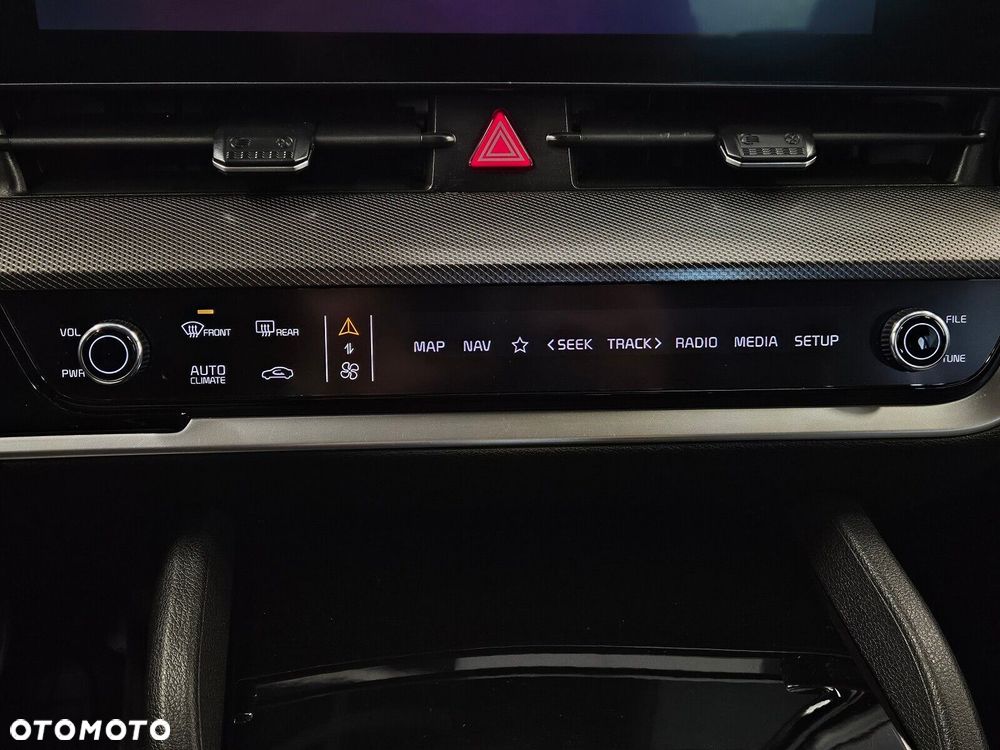 Kia Sportage 1.6 T-GDI MHEV Anniversary 2WD DCT - 24