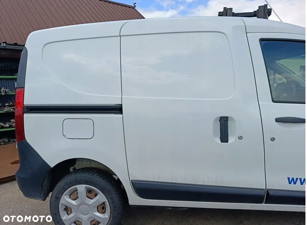 DACIA DOKKER BŁOTNIK TYŁ LEWY DV369 - 4