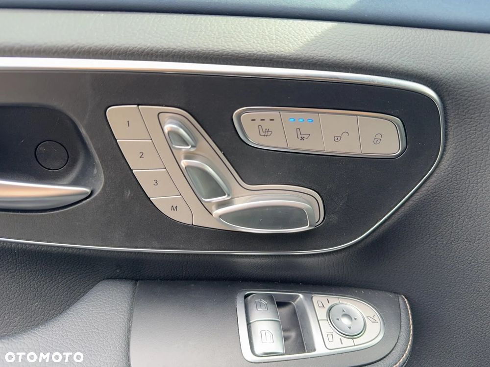 Mercedes-Benz EQV 300 90kWh - 18
