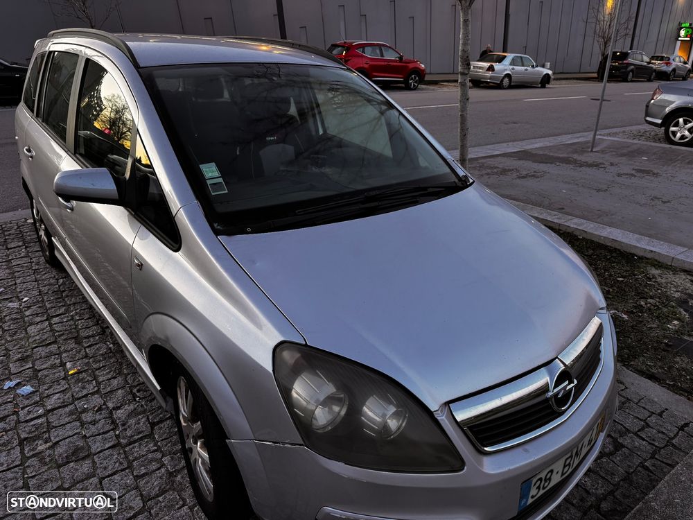 Opel Zafira - 2
