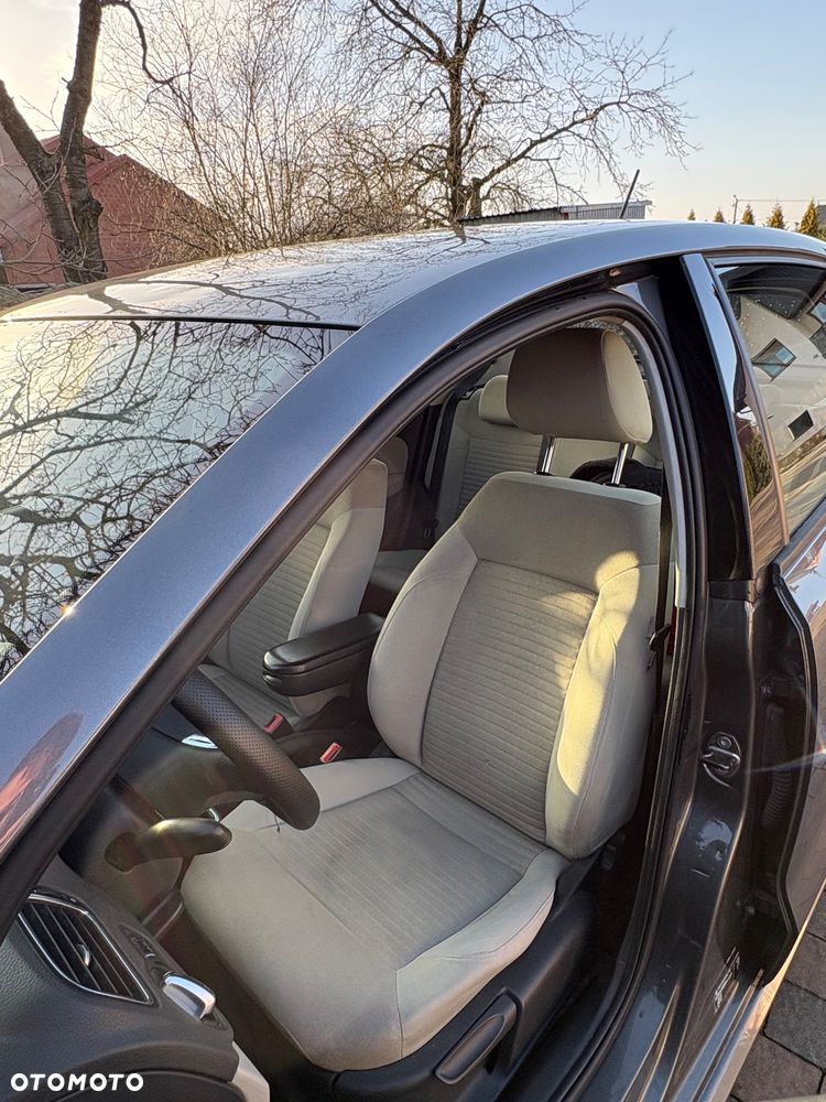 Volkswagen Polo - 11