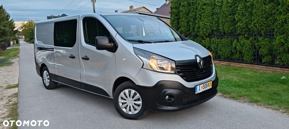 Renault TRAFIC LONG BRYGADÓWKA 6 OSÓB - 30