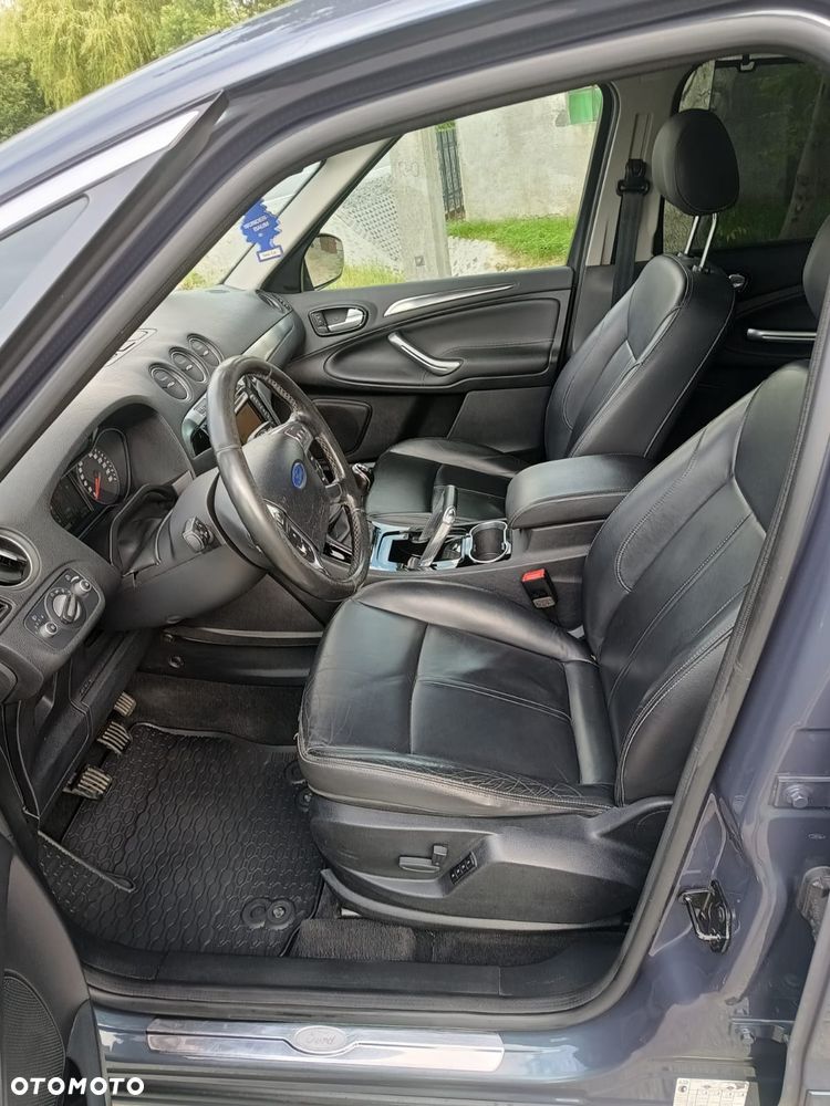 Ford S-Max - 10