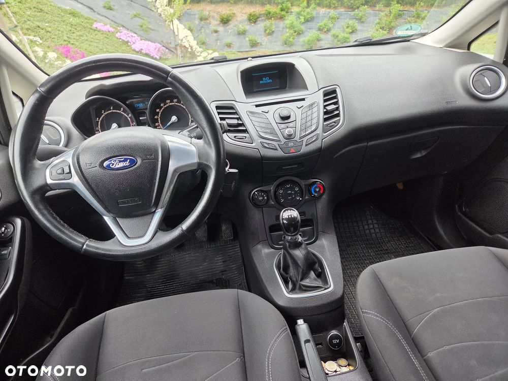 Ford Fiesta 1.25 Champions Edition - 5
