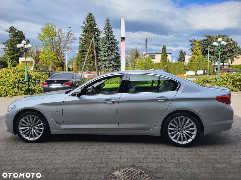 BMW Seria 5 540i xDrive Luxury Line - 2