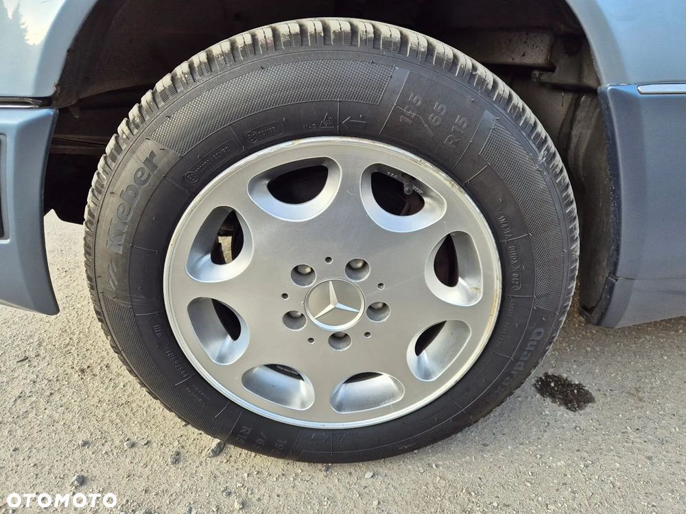 Mercedes-Benz W124 (1984-1993) - 26