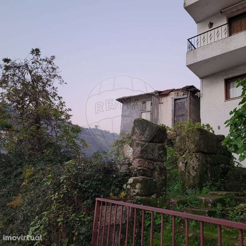 Moradia T2 para venda - Grande imagem: 2/12