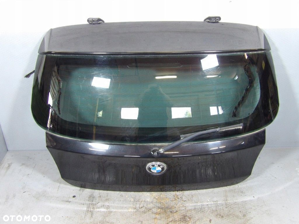 BMW 1 E87 5D TYLNA KLAPA 475/9 - 2
