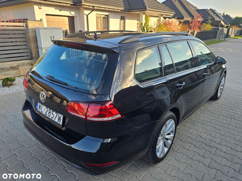 Volkswagen Golf - 8