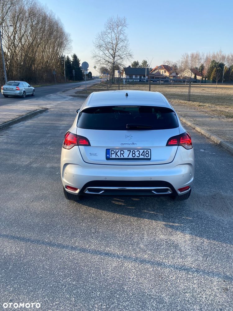 Citroën DS4 HDi 110 Chic - 16