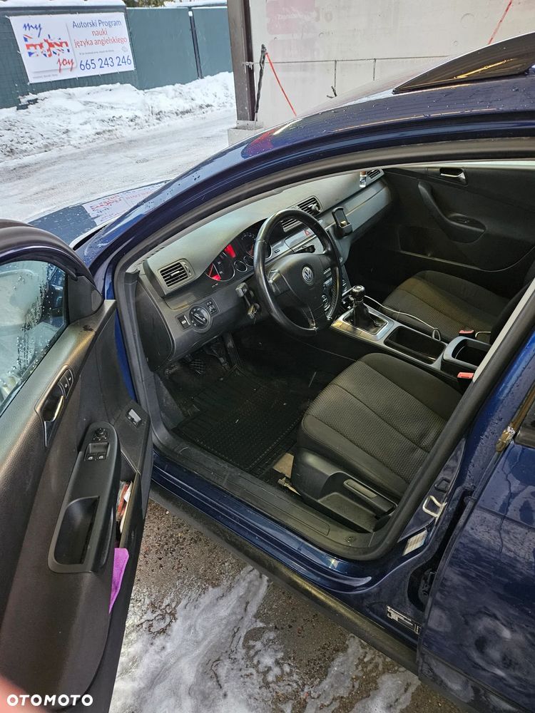 Volkswagen Passat 1.9 TDI Comfortline - 9